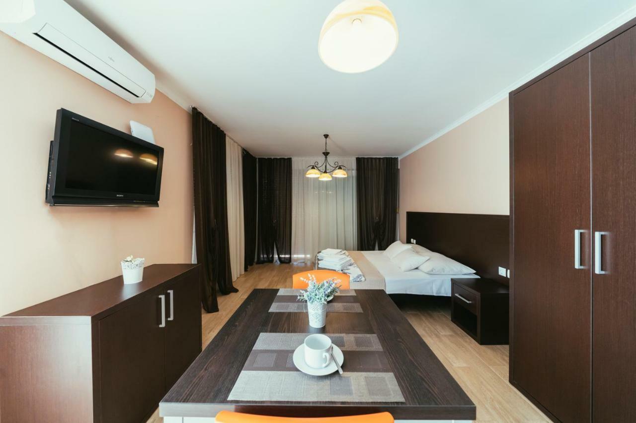 Apartments Prestige 돈제페트레케인 외부 사진
