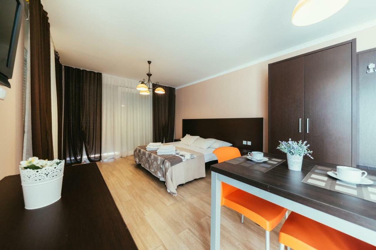 Apartments Prestige 돈제페트레케인 외부 사진